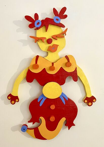 Dans mon cirque, y\'a une sirène - a Sculpture & Installation Artowrk by cynthia Barthelme